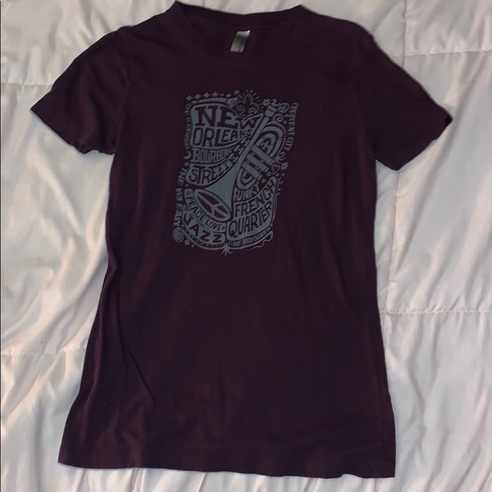 purple tshirt